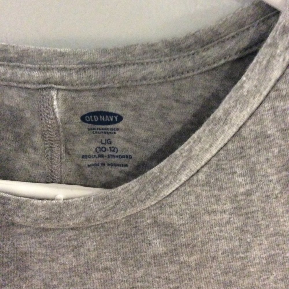 t-shirt - Picture 2 of 3